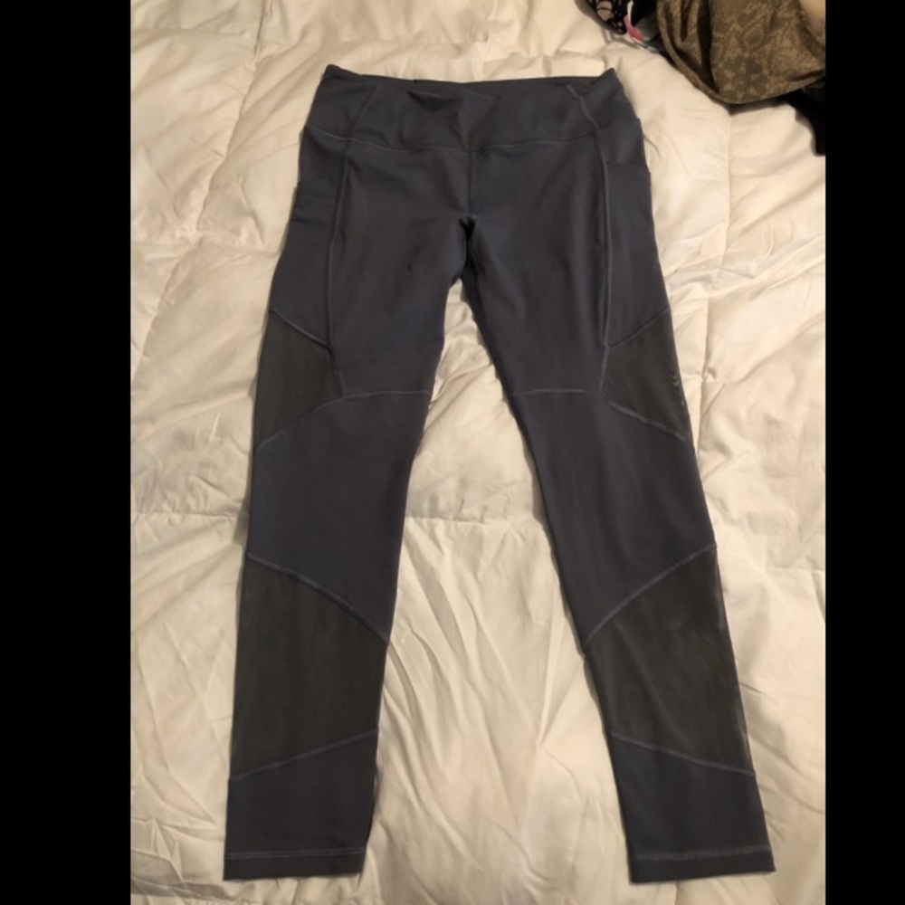 Leggings with pockets never been worn